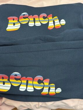 Bench Navy T‑Shirt with Multicolor Striped Logo